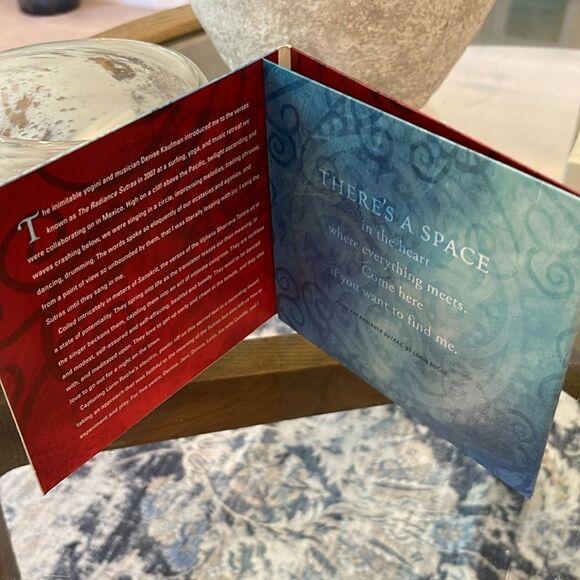 Elixir: Songs of the Radiance Sutras - Dave Stringer, Donna De Lory, Joni Allen - Picture 4 of 6